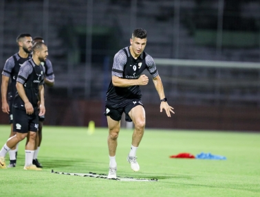 الفدائي يواصل استعداداته لمواجهة إندونيسيا