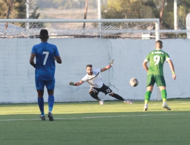 هلال القدس يتعادل مع الظاهرية ويبلغ المربع الذهبي في كأس أبو عمار