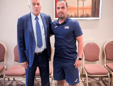 الفريق الرجوب يزور بعثة "الأولمبي" في عمّان