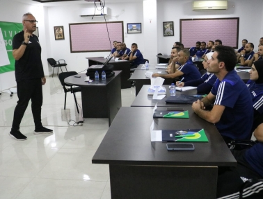 في ختام دورة الحكام الدولية.. الرجوب  يشدد على أهمية التحكيم في نجاح منظومة الكرة الفلسطينية