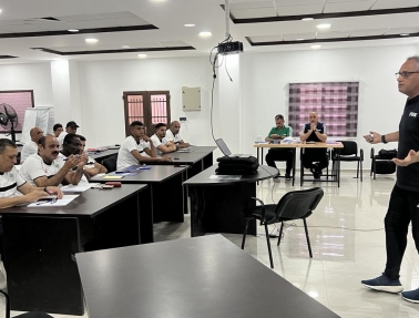 اختتام الدورة الدولية لمقيمي الحكام