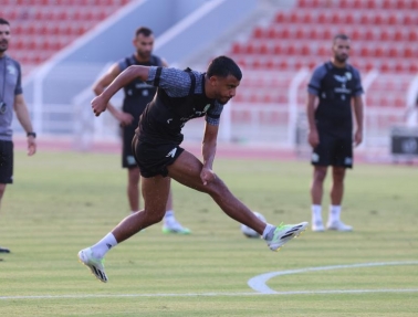 (صور)- المحترفون يكملون صفوف المنتخب الوطني قبل مواجهة عُمان غدا