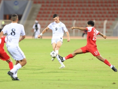 الفدائي يتعثر وديا أمام عُمان