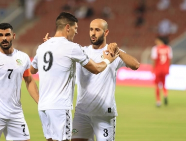 الفدائي يتعثر وديا أمام عُمان