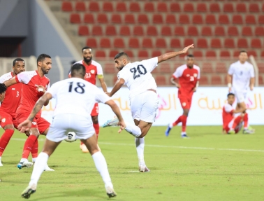 الفدائي يتعثر وديا أمام عُمان
