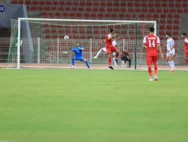 الفدائي يتعثر وديا أمام عُمان