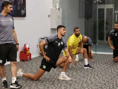 بعثة المنتخب الوطني تصل فيتنام.. وغياب أبو وردة والدباغ وشحادة