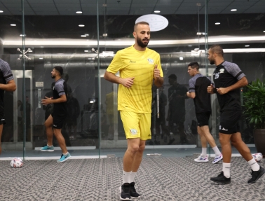 بعثة المنتخب الوطني تصل فيتنام.. وغياب أبو وردة والدباغ وشحادة