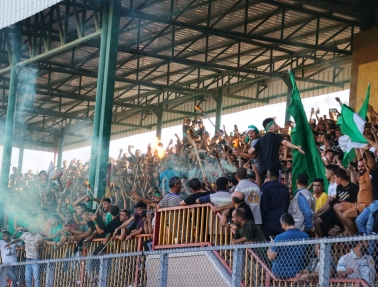 (صور)- خدمات رفح يحسم الديربي مع الشباب بثنائية أمام جماهير مبهرة&nbsp;