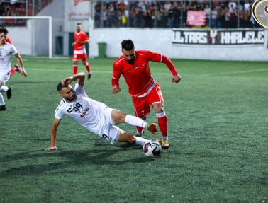 (صور)- شباب الخليل يحسم ديربي المدينة لصالحه بهدفين نظيفين