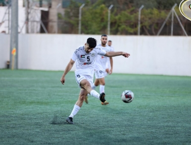 (صور)- شباب الخليل يحسم ديربي المدينة لصالحه بهدفين نظيفين