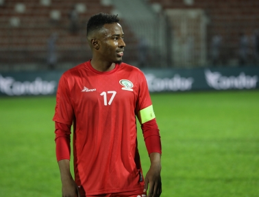 تحضيراً لكأس آسيا وبتشكيلة من المحليين.. منتخبنا الوطني يتعادل مع الأولمبي الجزائري&nbsp;