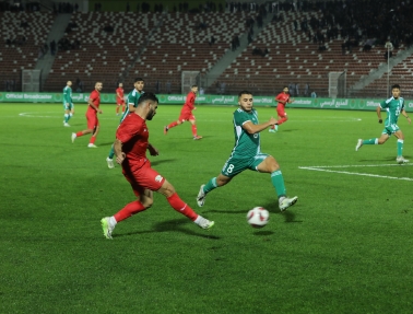 تحضيراً لكأس آسيا وبتشكيلة من المحليين.. منتخبنا الوطني يتعادل مع الأولمبي الجزائري&nbsp;