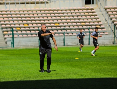 بحضور رئيس جنوب أفريقيا.."فدائي المحليين" يشارك في مباراة ودية في ذكرى تحرر "مانديلا" &nbsp;