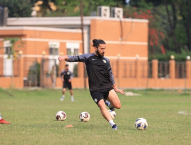 المنتخب الوطني يخوض مرانه الأول في بنغلاديش
