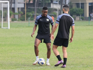 المنتخب الوطني يخوض مرانه الأول في بنغلاديش