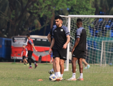 المنتخب الوطني يخوض مرانه الأول في بنغلاديش