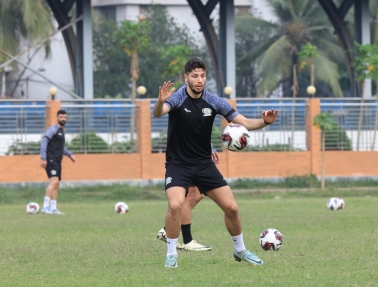 المنتخب الوطني يخوض مرانه الأول في بنغلاديش