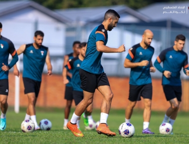 صور- الفدائي يباشر تدريباته في ماليزيا تحضيرا لملاقاة الأردن بتصفيات المونديال 