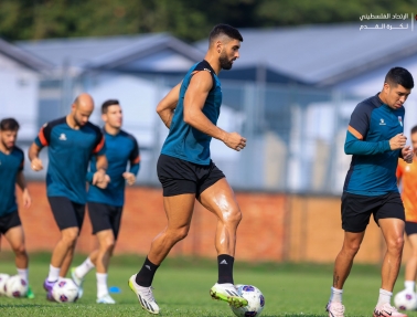 صور- الفدائي يباشر تدريباته في ماليزيا تحضيرا لملاقاة الأردن بتصفيات المونديال 