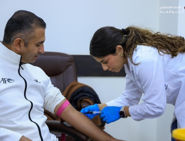 اتحاد الكرة و"ميديكير" ينظمان يوماً طبياً لموظفي دوائر الاتحاد