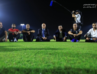 منتخبنا يتابع تحضيراته للقاء الكويت.. وغياب درويش وزيدان والجندي بسبب الإصابة 