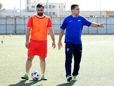 تواصل فعاليات دورة مدربي كرة القدم للمستوى الثالث في أكاديمية بلاتر