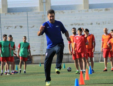 تواصل فعاليات دورة مدربي كرة القدم للمستوى الثالث في أكاديمية بلاتر