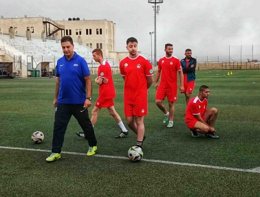 تواصل فعاليات دورة مدربي كرة القدم للمستوى الثالث في أكاديمية بلاتر