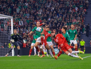 الفدائي في مباراة تاريخية أمام فريق الباسك على ملعب سان ماميس