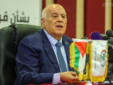 الرجوب: ننتظر قرار &ldquo;الفيفا&rdquo; بشأن أندية المستوطنات وندعو لحماية الرياضة الفلسطينية وإعادة إعمار المنشآت المدمرة