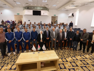 اتحاد الكرة يختتم دورة المستوى الثالث للمدربين في الخليل