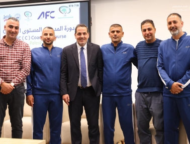 اتحاد الكرة يختتم دورة المستوى الثالث للمدربين في الخليل