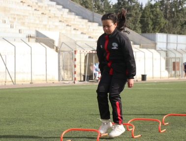 تواصل تدريبات مركز واعدات دورا تحت 12 عاماً 