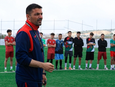 الجهاز الفني لمنتخب الناشئين ينهي اختبارات اللاعبين في محافظتي الخليل وبيت لحم