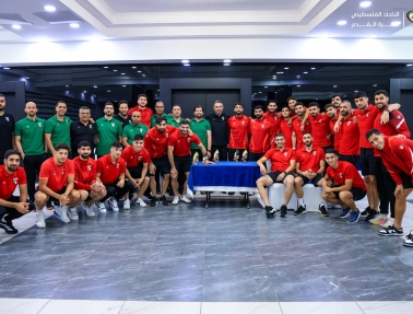 الجهاز الفني والإداري للمنتخب الوطني يكرّم اللاعبين أبطال الدوريات مع أنديتهم