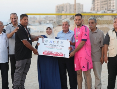 الصداقة يتوج بكأس البطولة السابعة لكرة القدم الشاطئية&nbsp;بفوزه على نماء