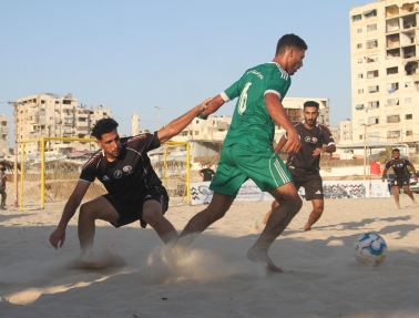 الصداقة يتوج بكأس البطولة السابعة لكرة القدم الشاطئية&nbsp;بفوزه على نماء