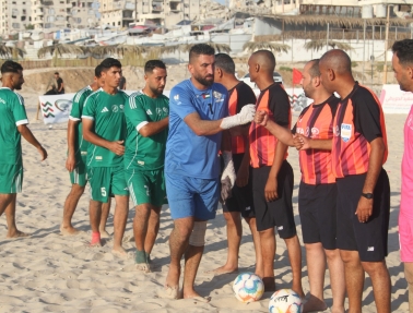 الصداقة يتوج بكأس البطولة السابعة لكرة القدم الشاطئية&nbsp;بفوزه على نماء