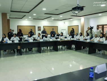 افتتاح دورة تدريب كرة القدم للفتيات لفئة البراعم في مدينة الأمل الشبابية