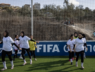 بدء تشغيل ملعبين جديدين في مراح رباح وقوصين ضمن مبادرة FIFA Arena
