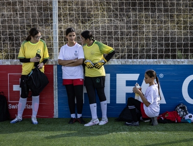 بدء تشغيل ملعبين جديدين في مراح رباح وقوصين ضمن مبادرة FIFA Arena