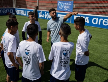 تدشين ملعبي مراح رباح وقوصين ضمن مشروع FIFA Arena