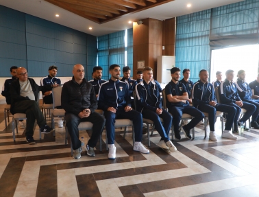 الرجوب للاعبي المنتخب الوطني&nbsp;الرديف في قونيا: أنتم سفراء لقضية مقدسة