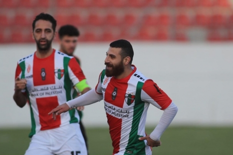 حصاد الدوري الفلسطيني: بلاطة يستعيد الصدارة وأهلي الخليل يُلحق الخسارة الأولى بالمكبر
