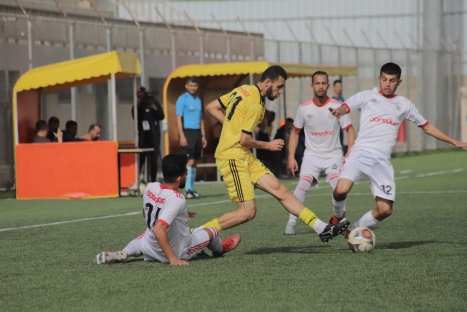 غزة الرياضي يضمن البقاء في الدوري الممتاز وصراع الهبوط ينحصر بين بيت حانون وخدمات النصيرات