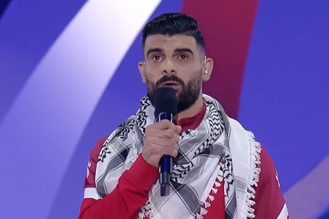 إهداء من قائد المنتخب القطري.. كابتن منتخبنا الوطني يؤدي قسم بطولة كأس آسيا 2023