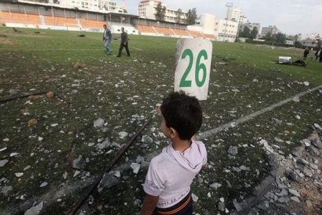 جرائم الاحتلال بحق كرة القدم الفلسطينية مستمرة... 104 شهداء و28 منشأة مدمرة