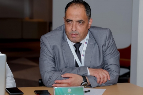 مهيوب الصادق مقيّما للحكام في مباراة الأهلي الإماراتي والحسين الأردني بدوري أبطال آسيا 2