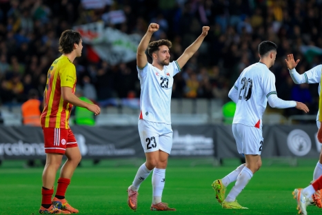 رغم التعثر.. الفدائي يقدم مباراة كبيرة في كتالونيا